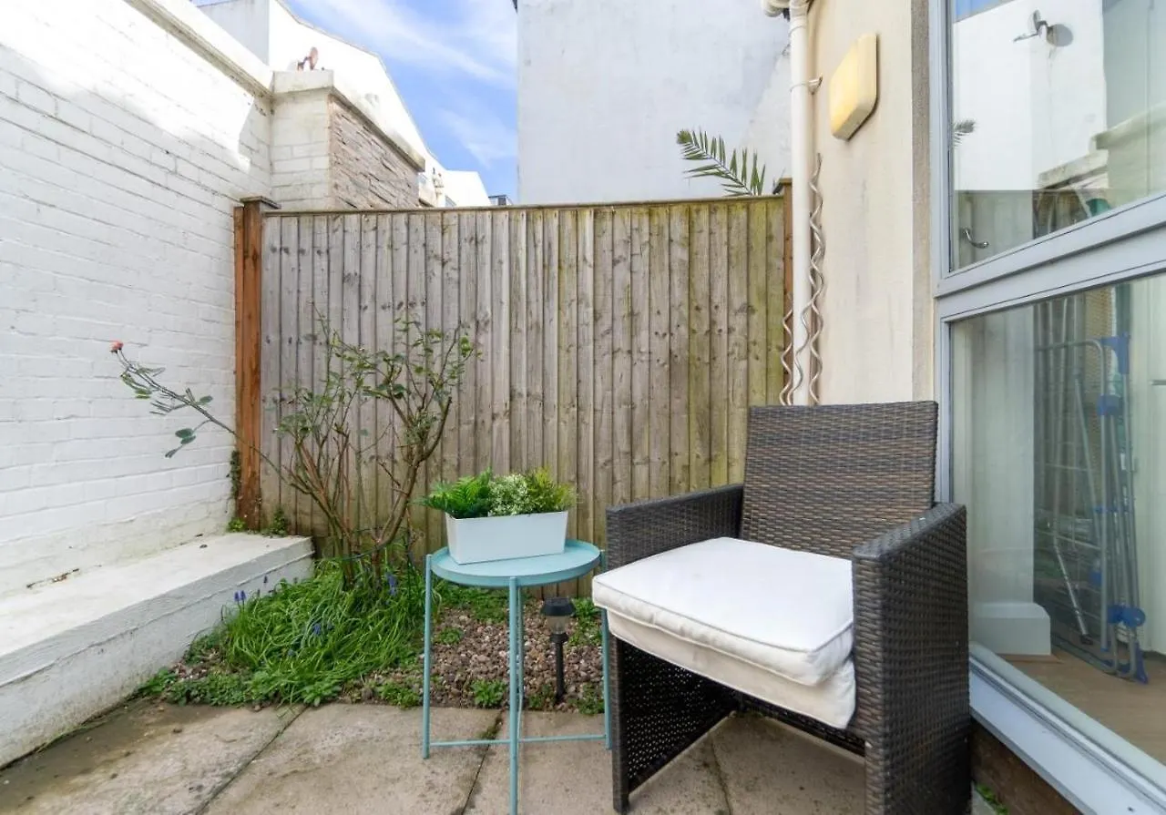Golden Sunset House With Free Parking By My Getaways Villa Brighton
