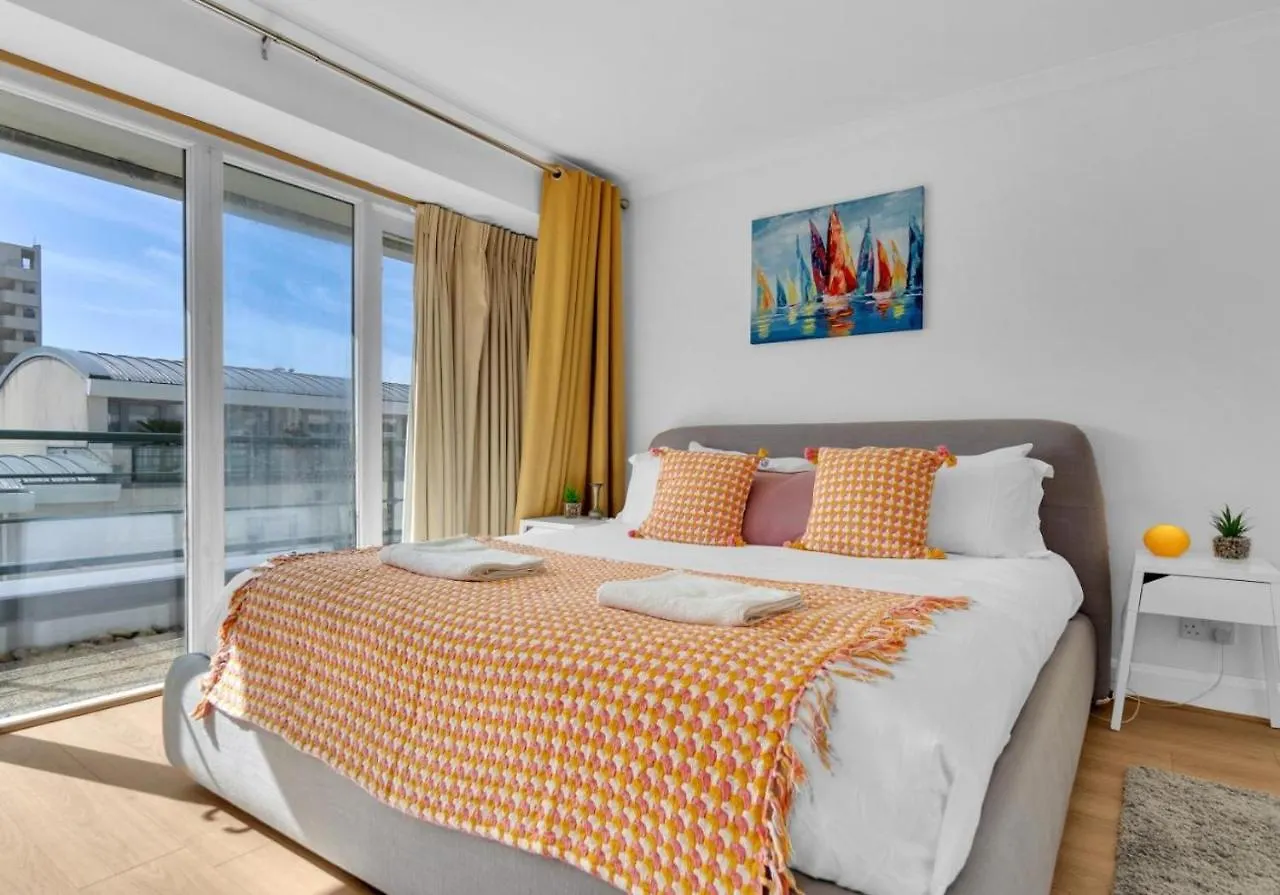 Golden Sunset House With Free Parking By My Getaways Villa Brighton 0*,  United Kingdom
