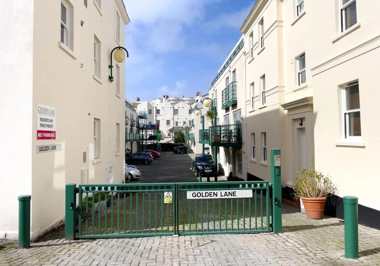 Holiday home Golden Sunset House With Free Parking By My Getaways Villa Brighton United Kingdom